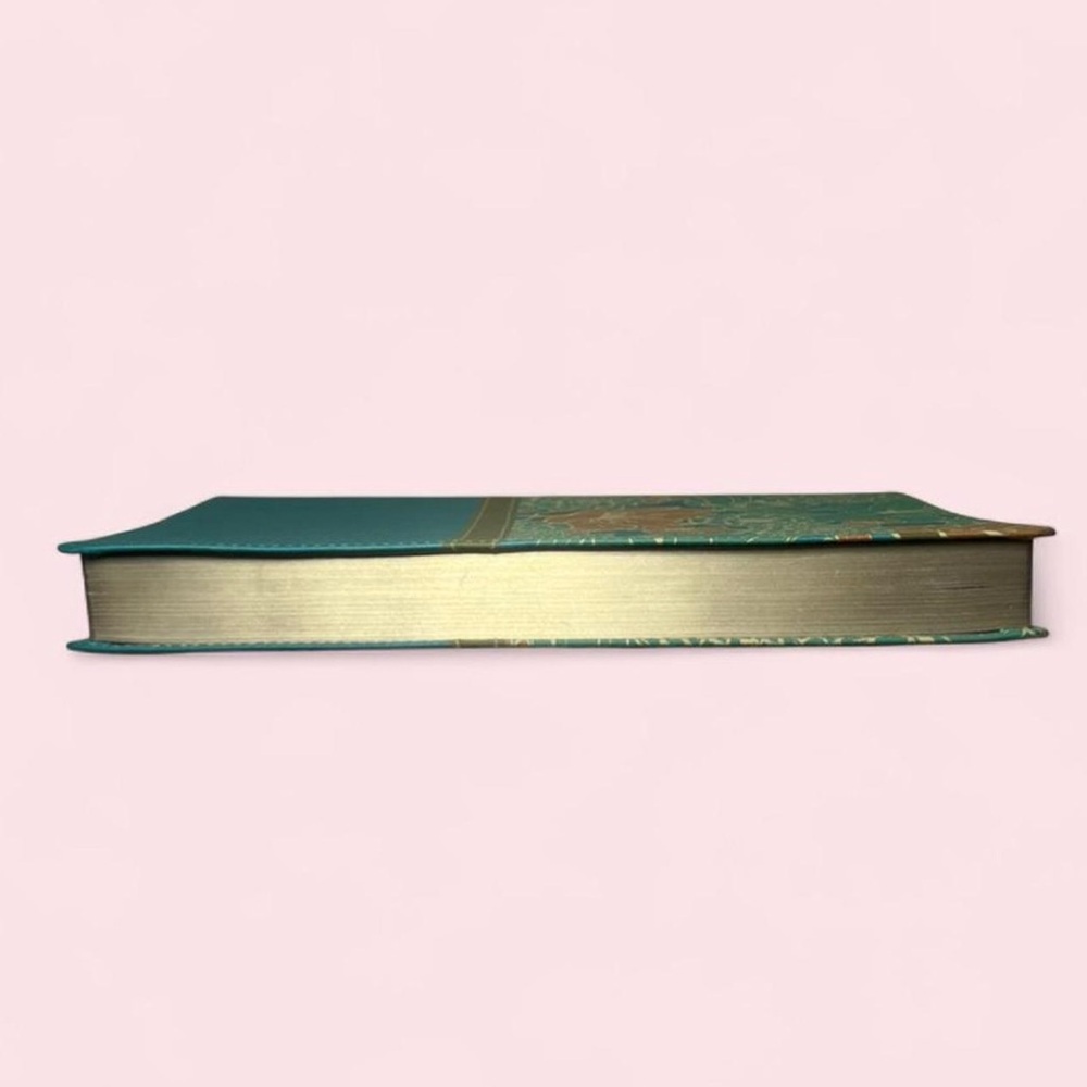 📖 NIV Thinline Bible - Large Print | Leathersoft Teal Floral Cover - Picture 6 of 8
